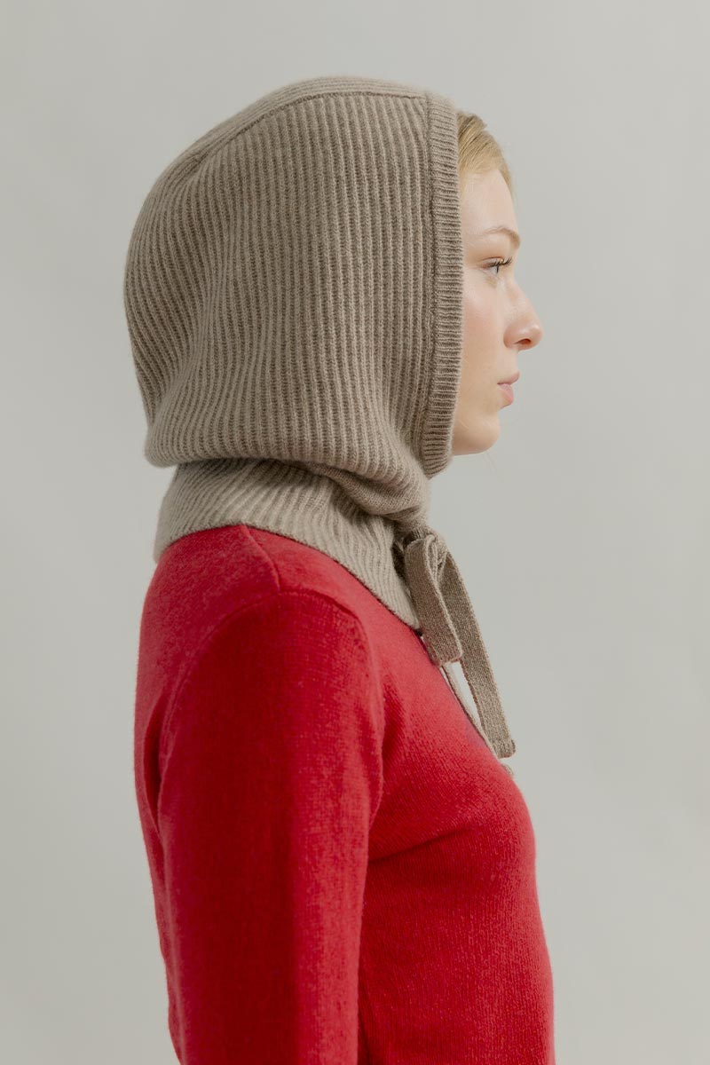 Balaclava Donna Cashmere con Lacci Magda - Rifò Lab Moda circolare made in Italy