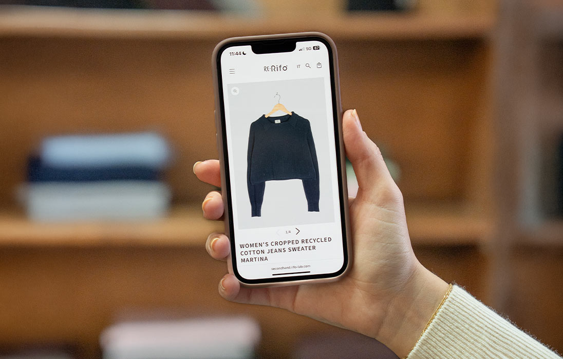 Second hand online: vendere vestiti usati è davvero sostenibile? - Second hand sì, ma quali materiali?
