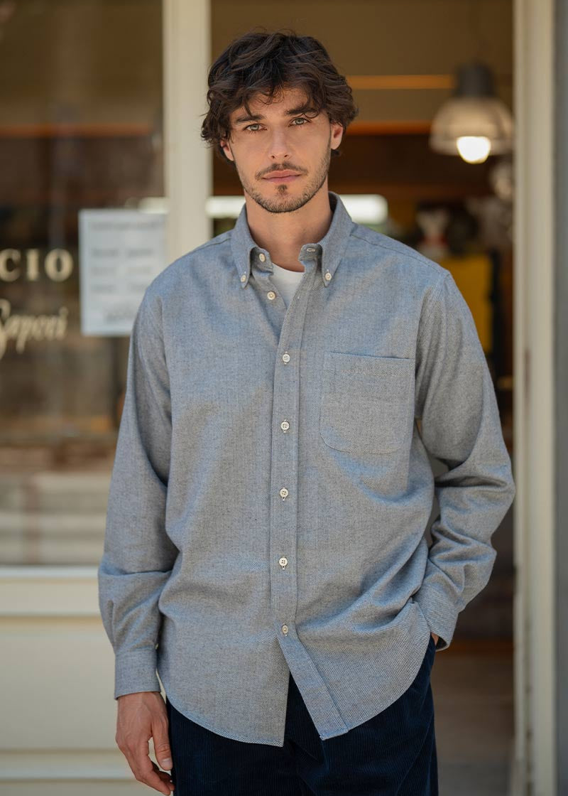 Camicia Uomo Elegante Azzurra Cotone Oxford Manlio - Archivio Inghirami x Rifò moda circolare made in Italy 