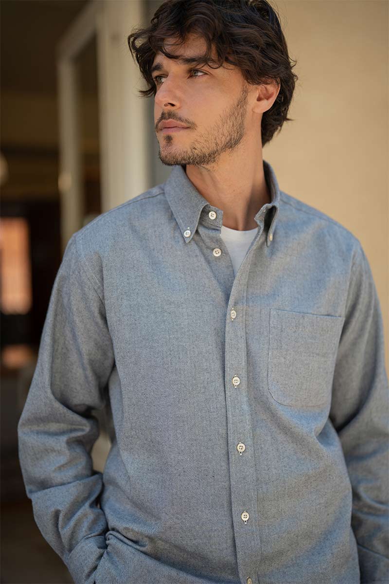 Camicia Uomo Elegante Azzurra Cotone Oxford Manlio - Archivio Inghirami x Rifò moda circolare made in Italy 