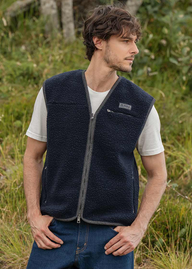 Gilet Pile Donna Uomo Lana Riciclata Andrew - Rifò Lab Moda circolare made in Italy
Blu Notte