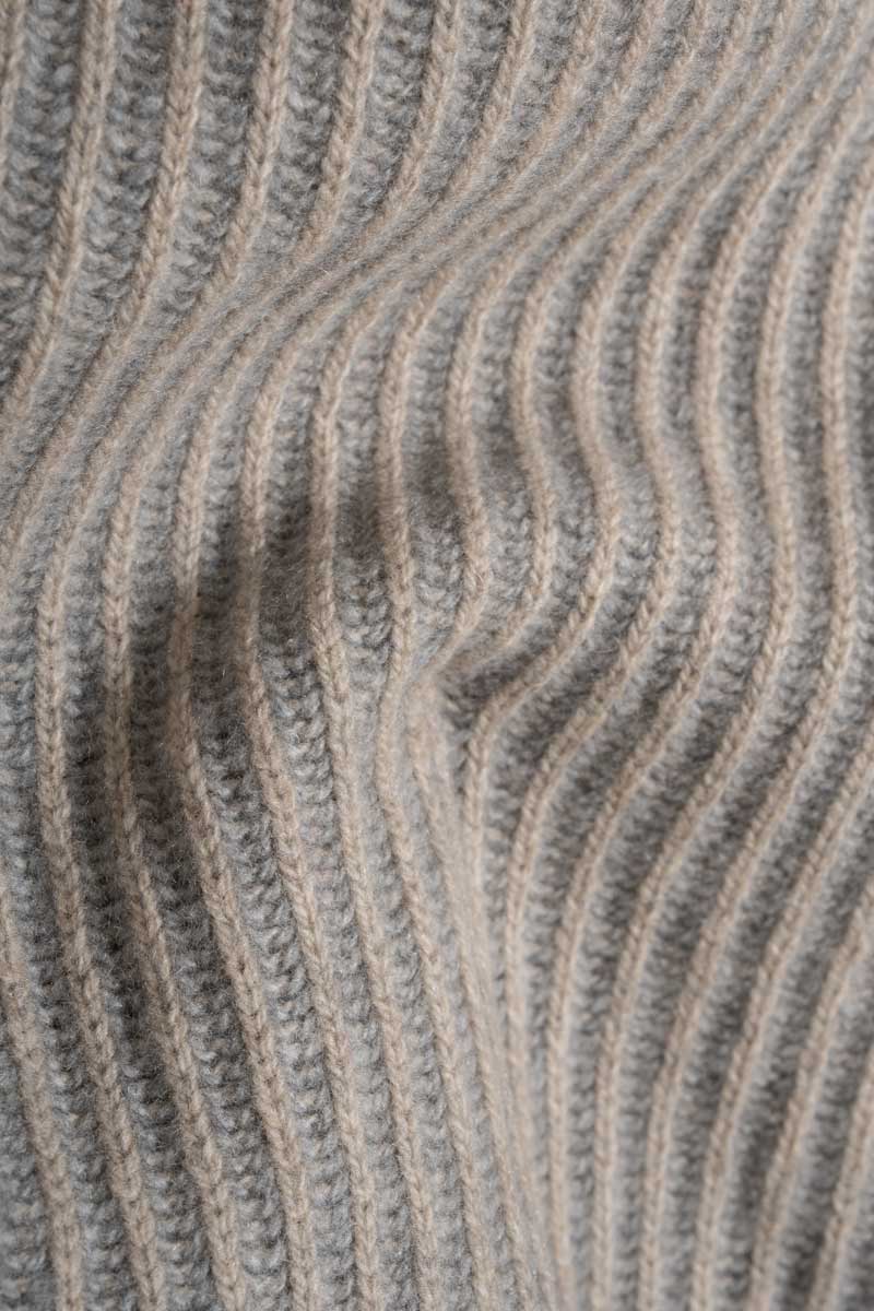 Maglione Cashmere Uomo Invernale Girocollo Amedeo - Rifò Lab Moda circolare made in Italy
Bicolor Beige Grigio