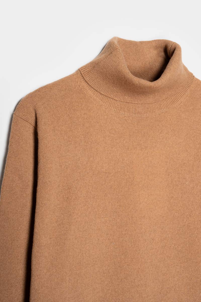 Maglia ciclista uomo cashmere collo alto beige