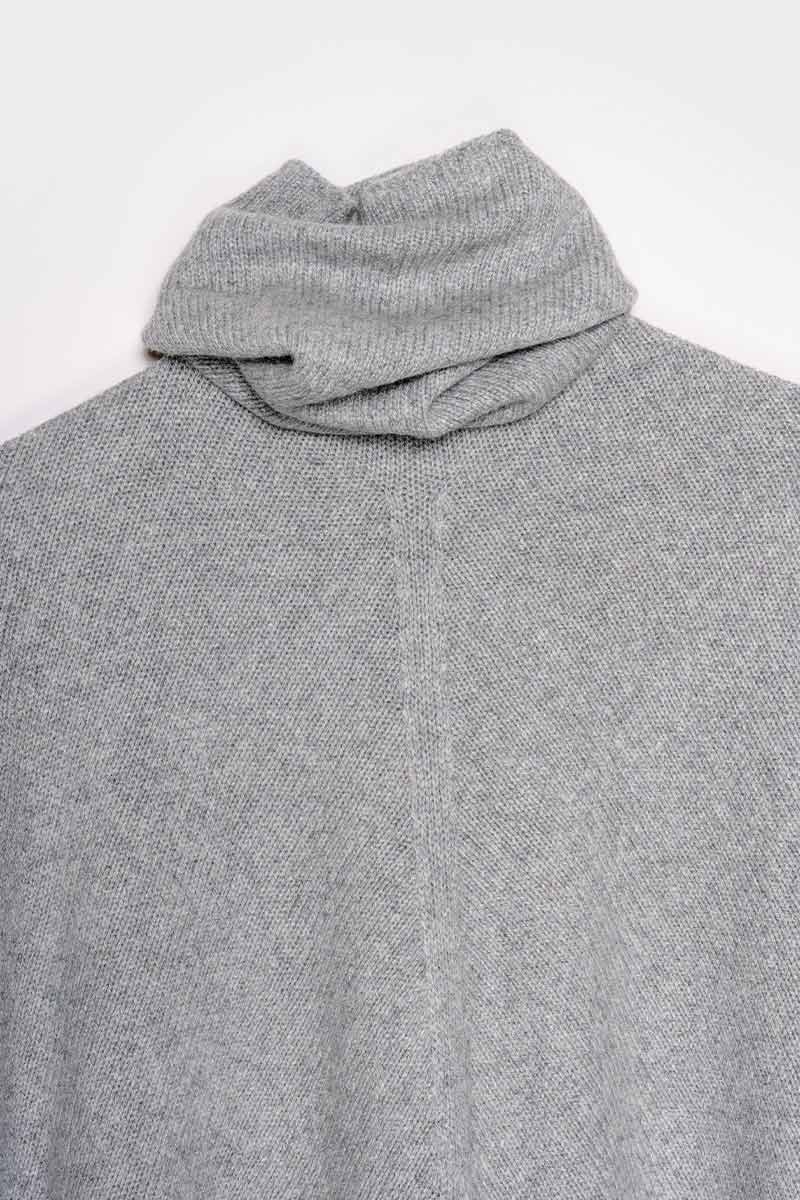 Poncho Collo Alto Donna Invernale Cashmere Elisabetta - Rifò Lab Moda circolare made in Italy
Grigio calce

