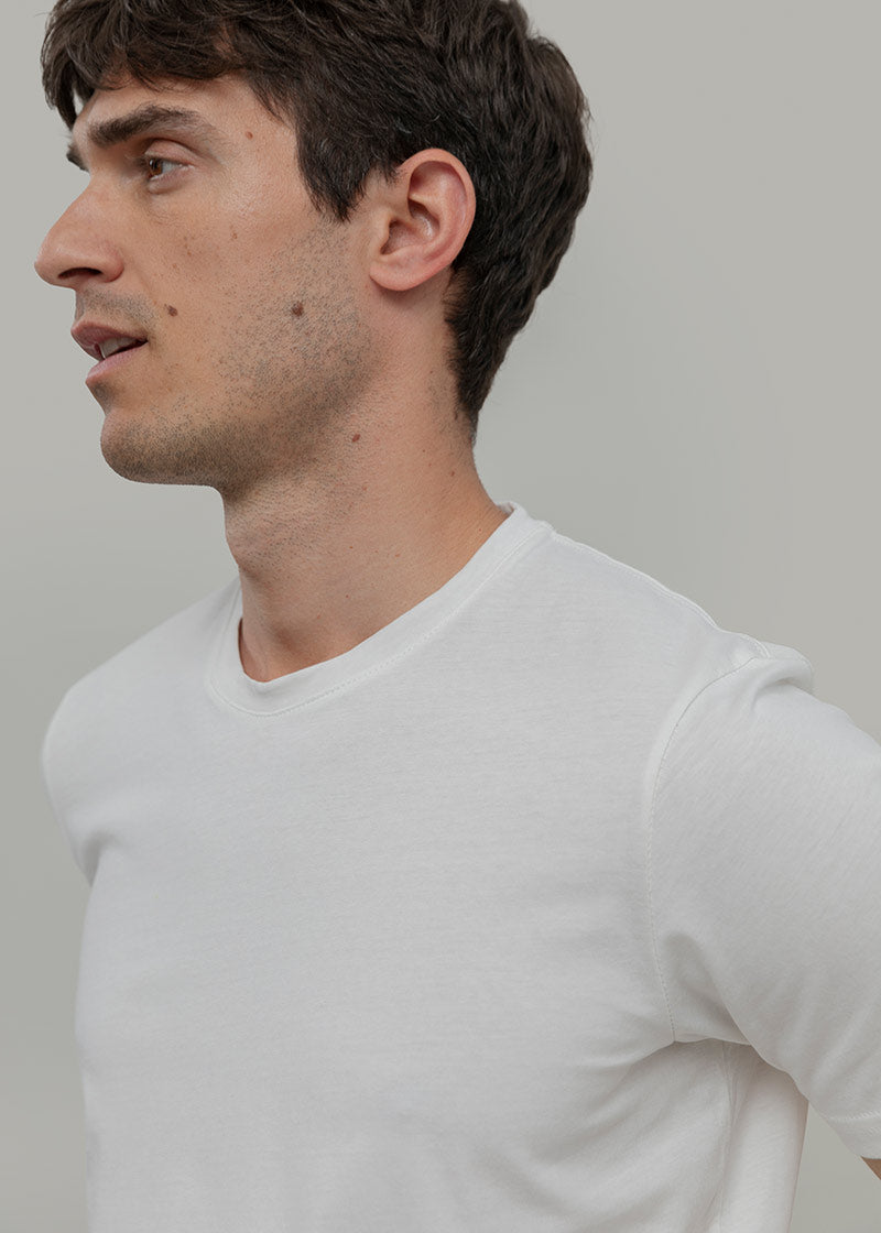 Bianco Latte | tshirt cotone uomo organico e cotone rigenerato Elio