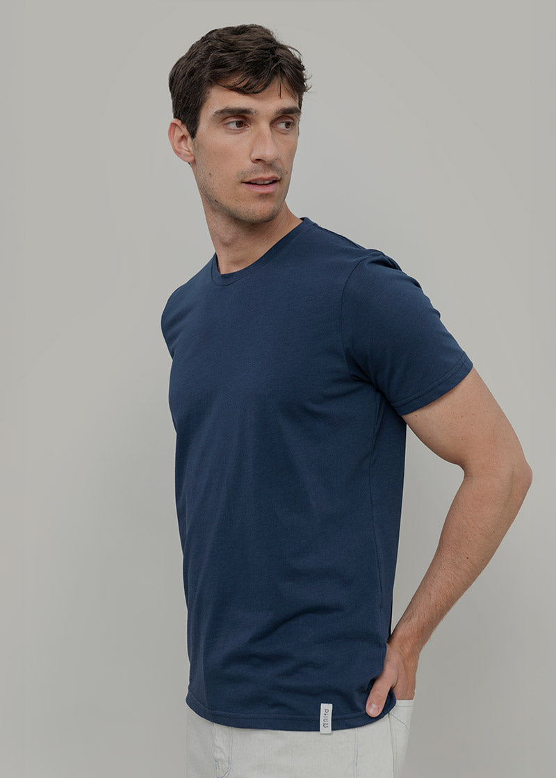 Blu Balena | tshirt cotone uomo organico e cotone rigenerato Elio