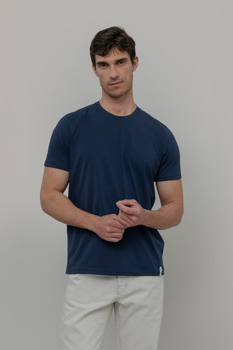 Blu Balena | tshirt cotone uomo organico e cotone rigenerato Elio