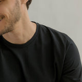 t shirt uomo cotone organico e cotone rigenerato Elio - Nero Corvino