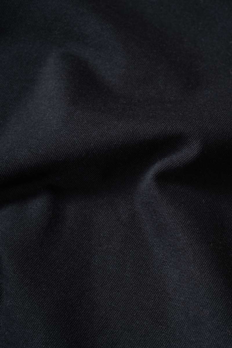 Nero Corvino | tshirt cotone uomo organico e cotone rigenerato Elio