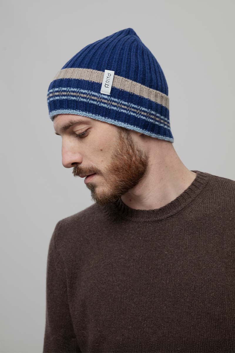 Cappello Cashmere Beanie Invernale a Righe Blu Mira - Rifò Lab Moda circolare made in Italy