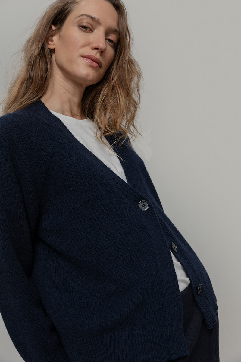 Cardigan con bottoni Donna Cashmere Rigenerato Tosca- Rifò Lab Moda circolare made in Italy 
