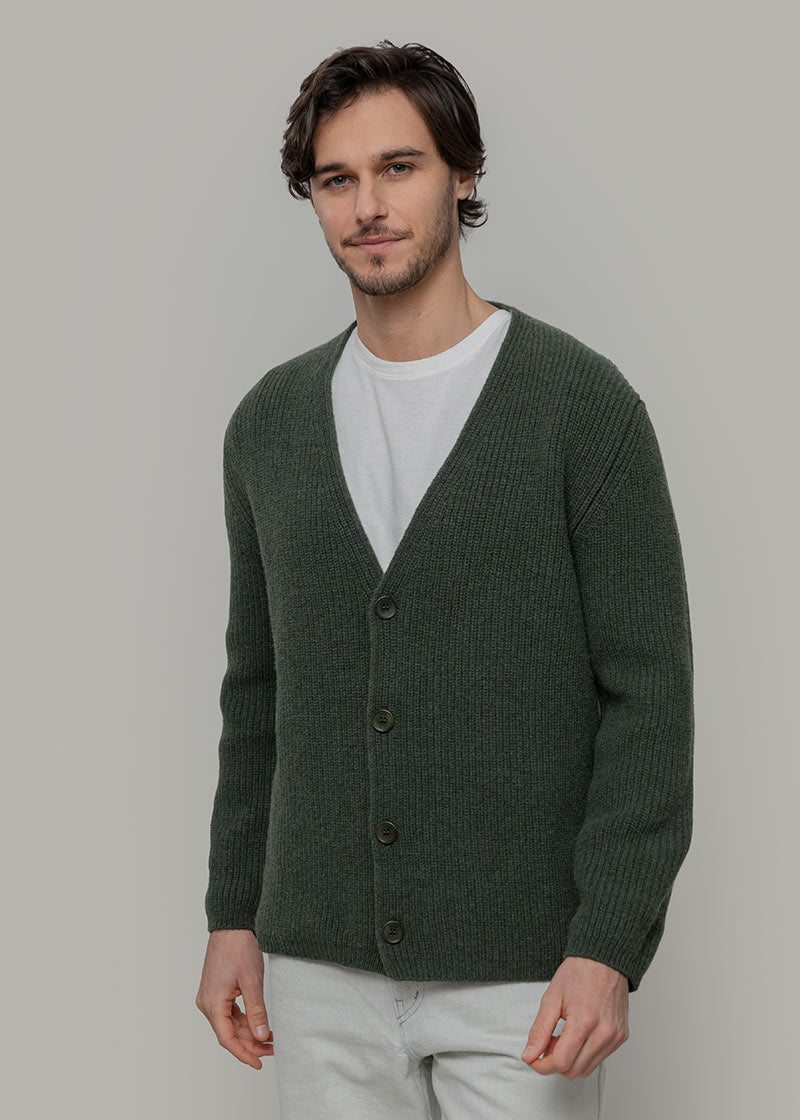 Cardigan Unisex Lana Rigenerata Cleto Verde Foresta - Rifò Lab Moda circolare made in Italy