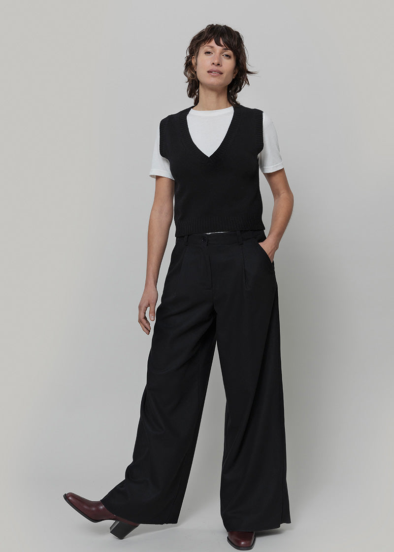 Gilet Donna Scollo V Lana Melania - Rifò Lab Moda circolare made in Italy
Nero Ardesia