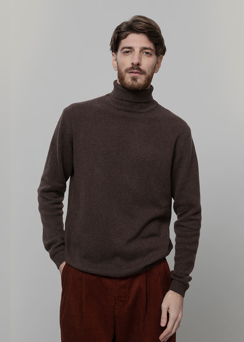 Dolcevita Uomo Cashmere Riciclato Maglione Collo Alto Uomo Dimitri - Rifò Lab Moda circolare made in Italy
Marrone Corteccia