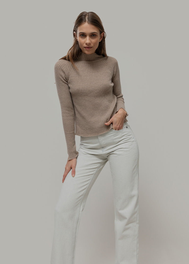 maglia-costine-cashmere-rigenerato-donna-euridice-beige - Rifò Lab Moda circolare made in Italy 