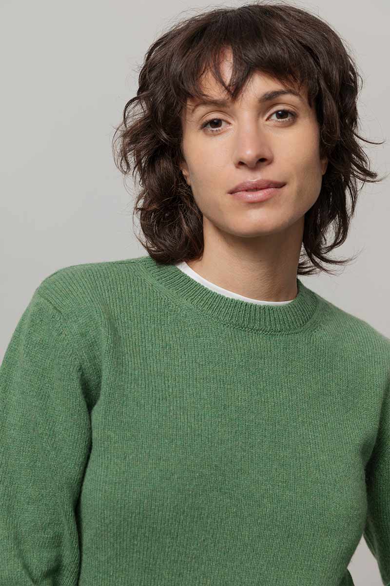 Maglia Donna Cashmere Rigenerato Edda Verde Bietola - Rifò moda circolare made in Italy
