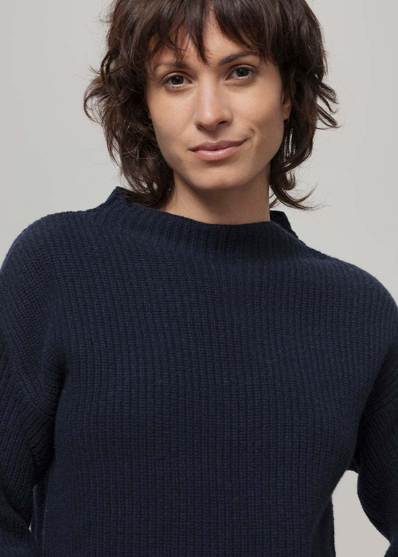 Maglia Donna Cashmere Rigenerato Melissa Blu - Rifò Lab Moda circolare made in Italy