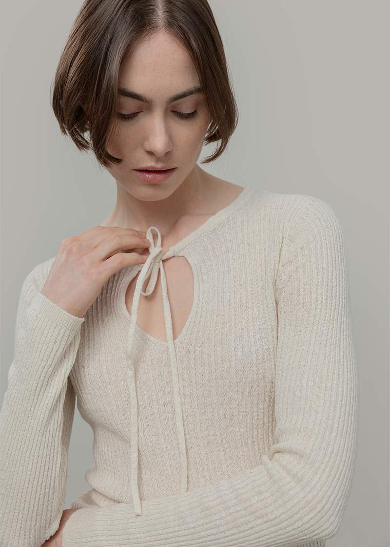 Maglia Seta Donna Nausicaa - Maglia scollo a barca con fiocco donna seta rigenerata - Rifò moda circolare made in Italy