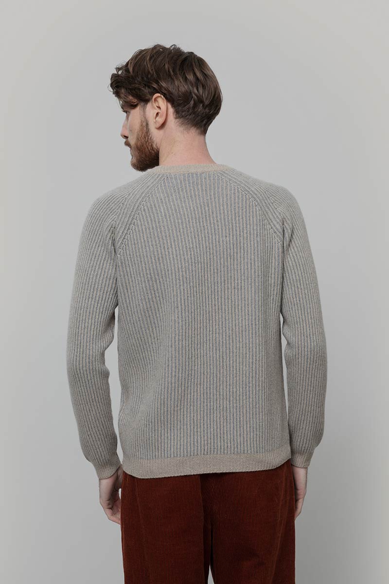 Maglione Cashmere Uomo Invernale Girocollo Amedeo - Rifò Lab Moda circolare made in Italy
Bicolor Beige Grigio