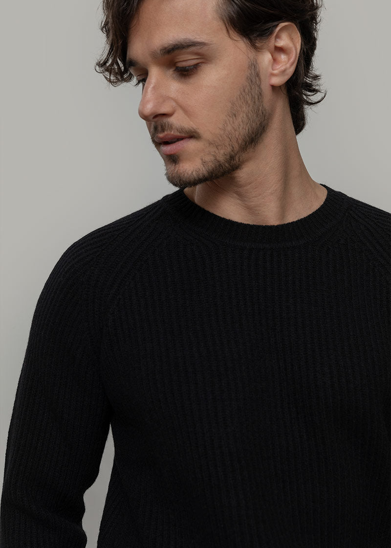 Maglione Uomo Cashmere Rigenerato a Coste Sante - Rifò Lab Moda circolare made in Italy 
