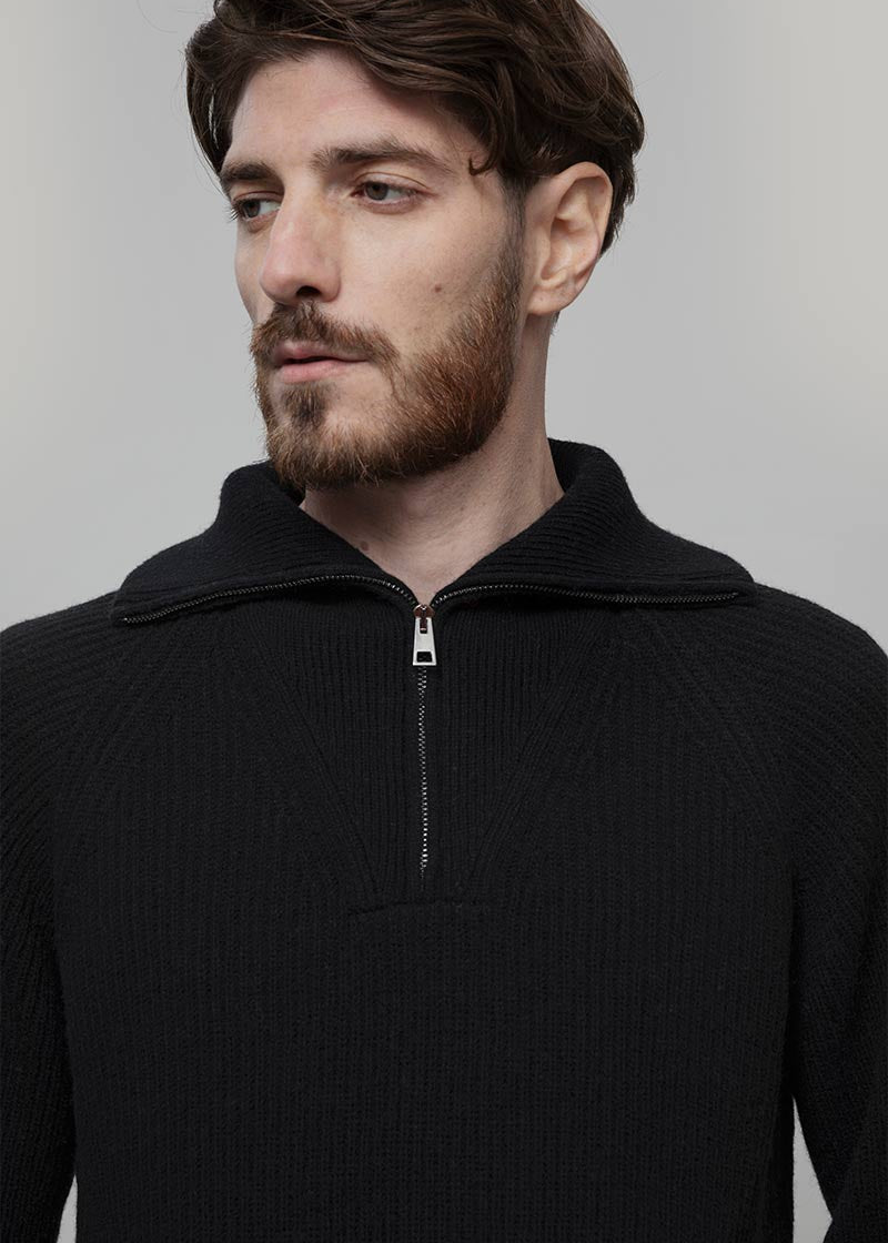 Maglione con Zip Uomo Lana Rigenerata Stefano - Rifò Lab Moda circolare made in Italy
Nero Ardesia