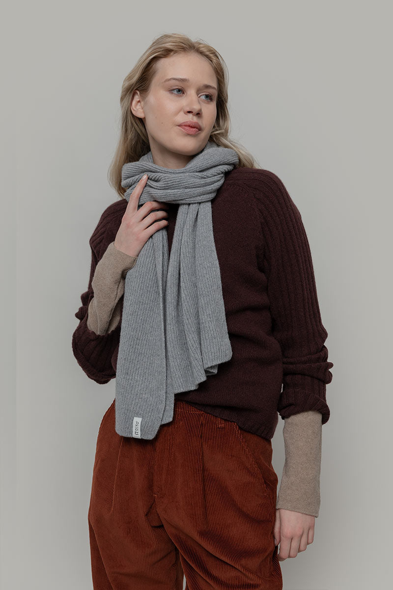 Sciarpa Cashmere Rigenerato Donna Uomo Federico - Rifò Lab Moda circolare made in Italy