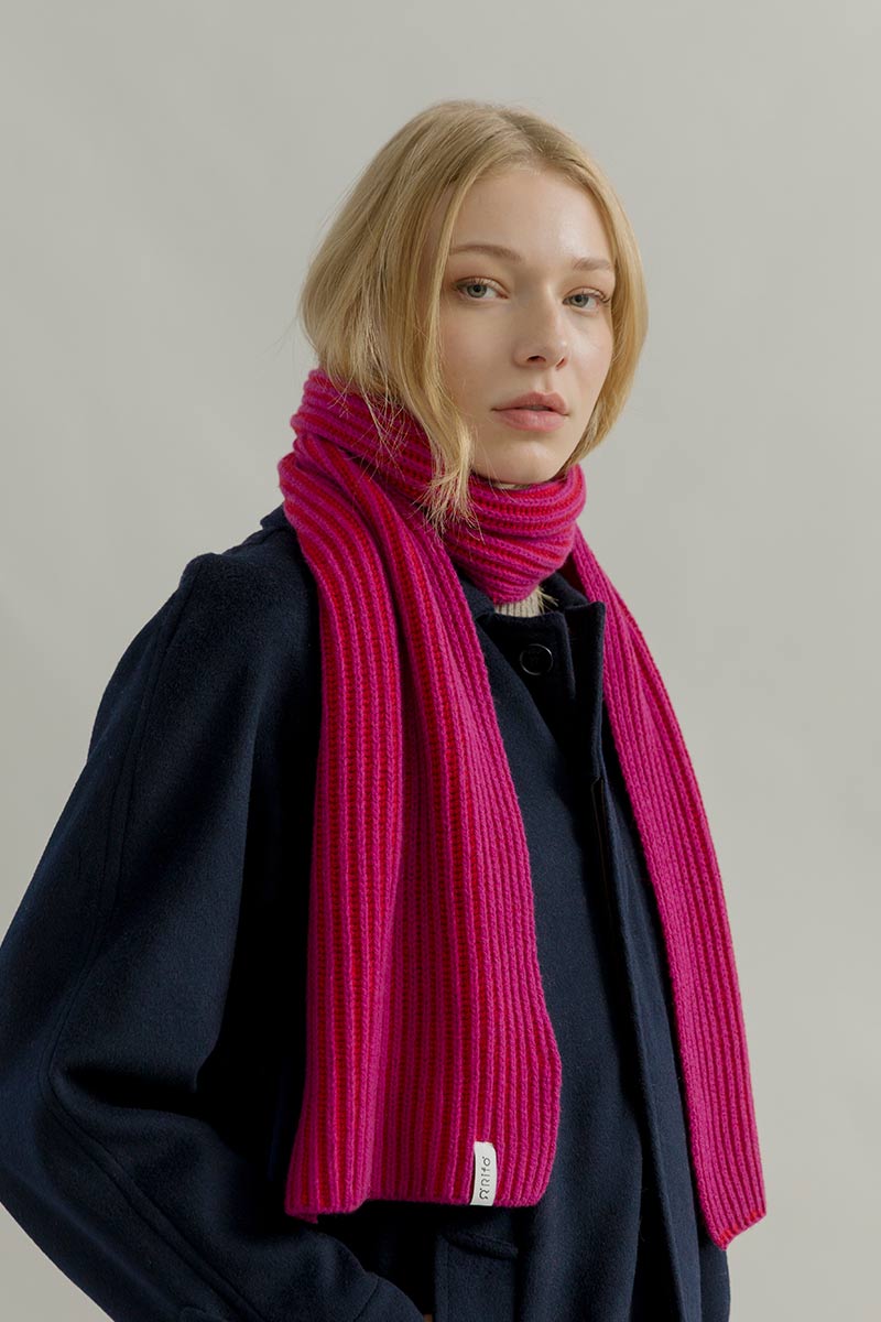 Sciarpa Cashmere Donna Uomo Rigenerato Fucsia Julia - Rifò Lab Moda circolare made in Italy