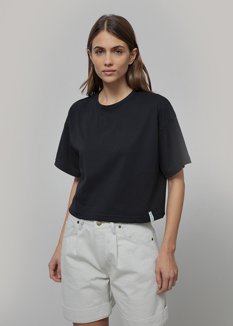 T Shirt Crop Top Donna Cotone Rigenerato Nera Alessia - Rifò